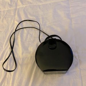 Sleek Black Crossbody Bag 🖤